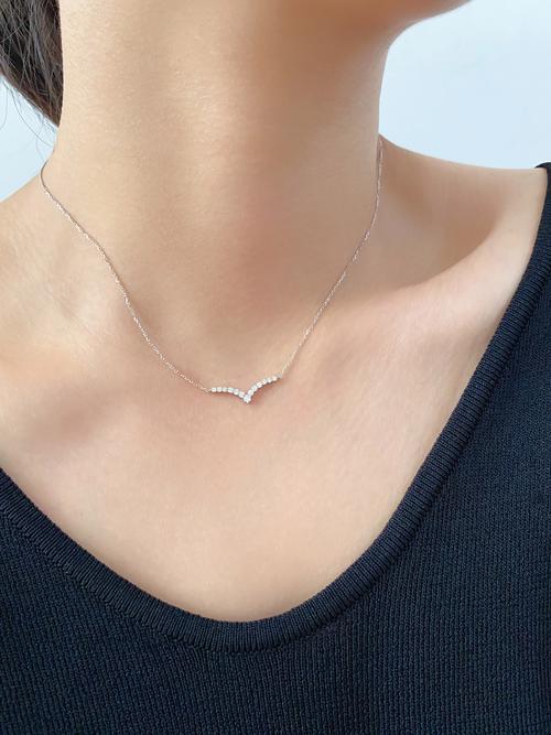 钻石锁骨链怎么搭配