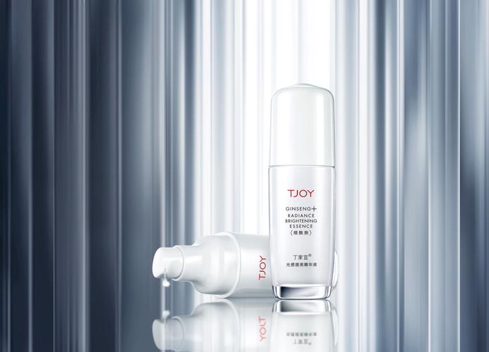 丁家宜最新化妆品