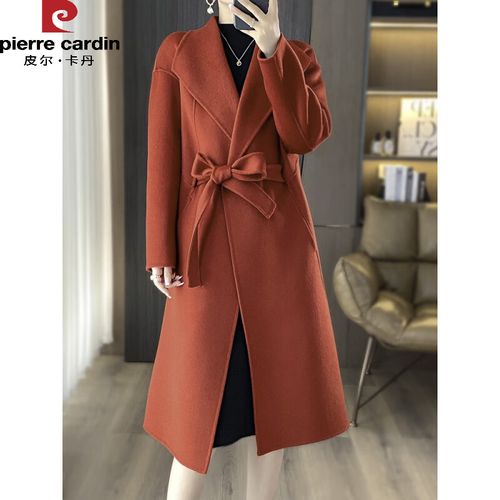 紫色双面羊绒大衣怎么搭配