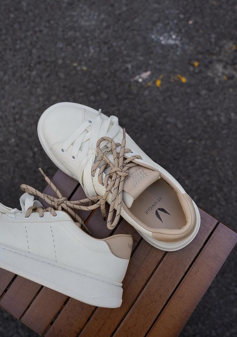 没鞋带的鞋子怎么搭配