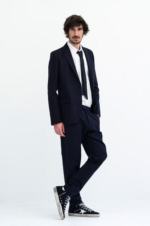 篮球鞋怎么搭配西装