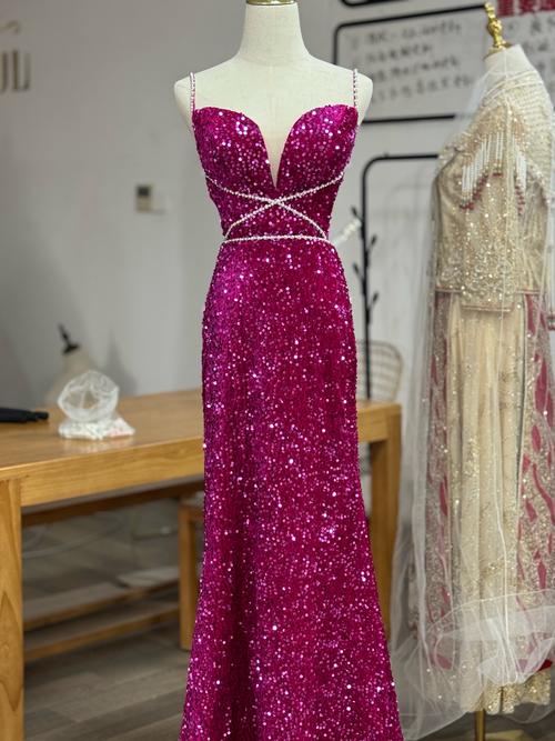 参加年会穿什么衣服