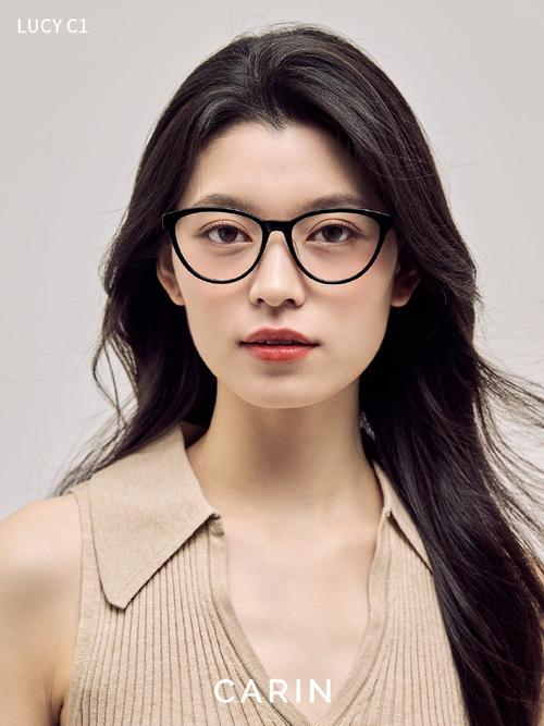 国字脸带什么眼镜