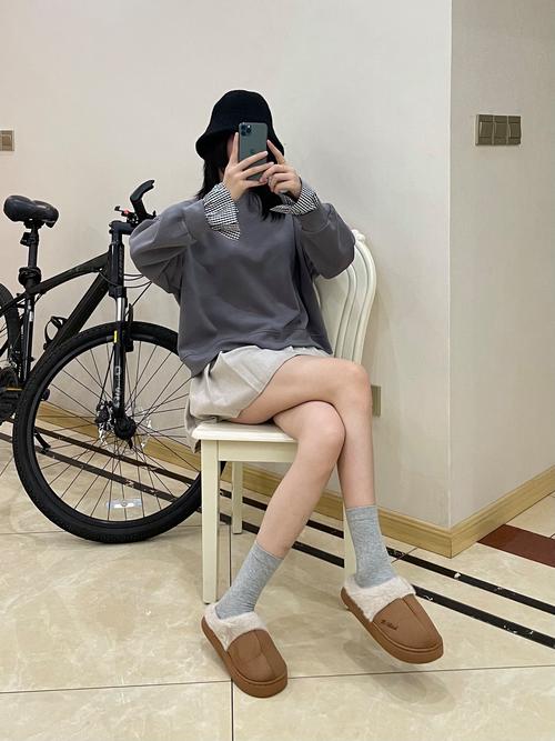 冬天穿懒人鞋怎么搭配