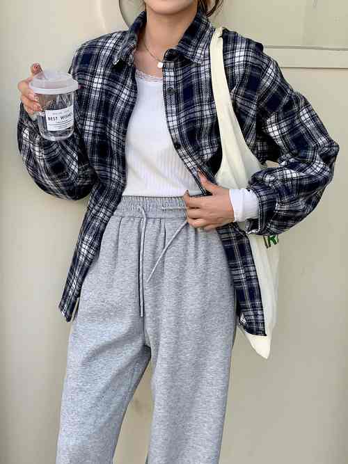 冬天格子衬衫怎么搭配