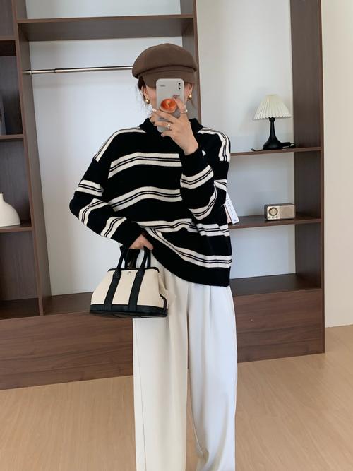 条纹上衣怎么搭配