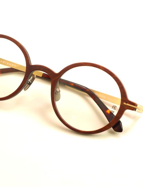 胖圆脸适合什么眼镜