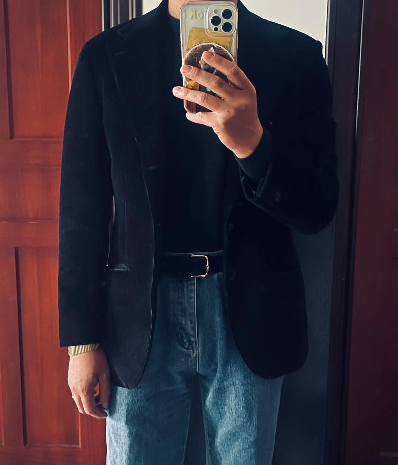 针织西装怎么搭配