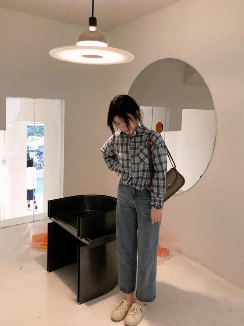 格子衬衫裙怎么搭配清纯冬天