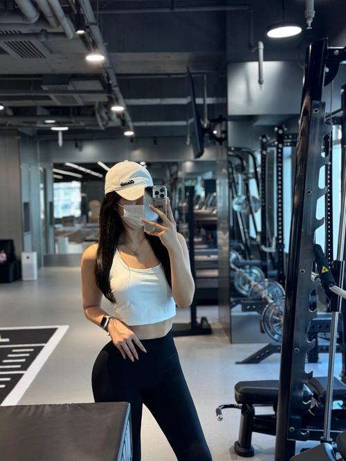 健身房穿什么衣服女生