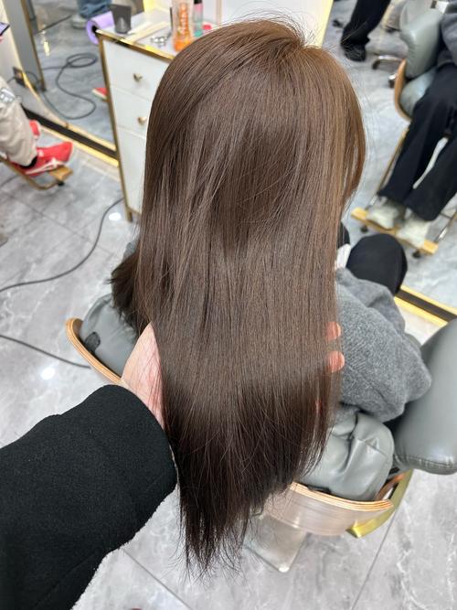 染发什么颜色不明显