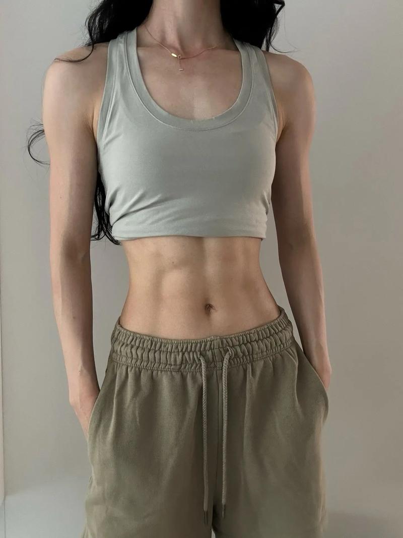 女生马甲线是什么