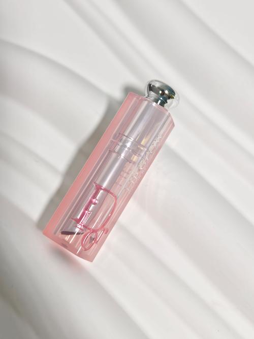 迪奥润唇膏的最新包装