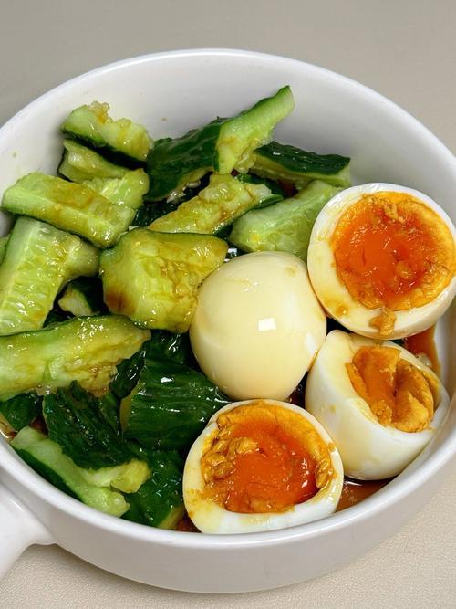 鸡蛋黄瓜减肥期间还可以吃什么