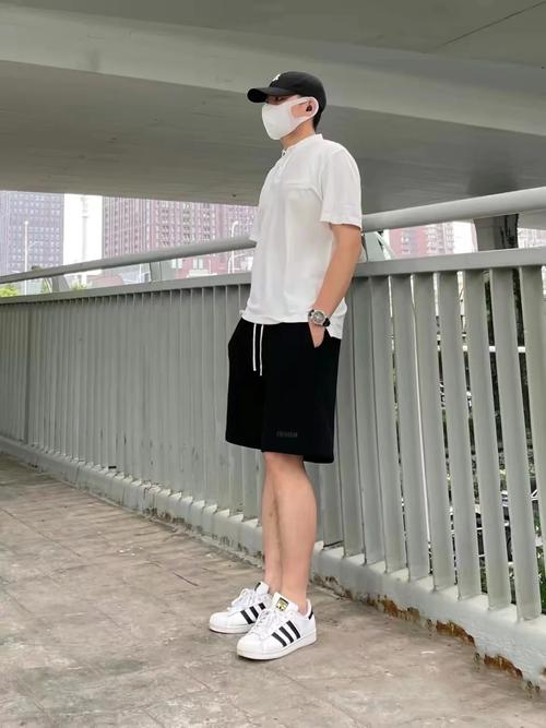 男生怎么搭配贝壳头