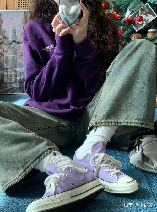 匡威经典款白色怎么搭配