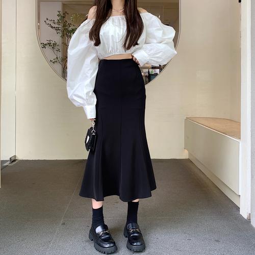 黑色长包裙怎么搭配