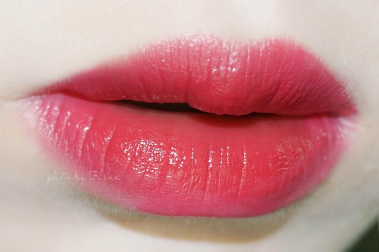 兰芝最新双色唇膏