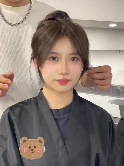 圆脸留什么刘海好看