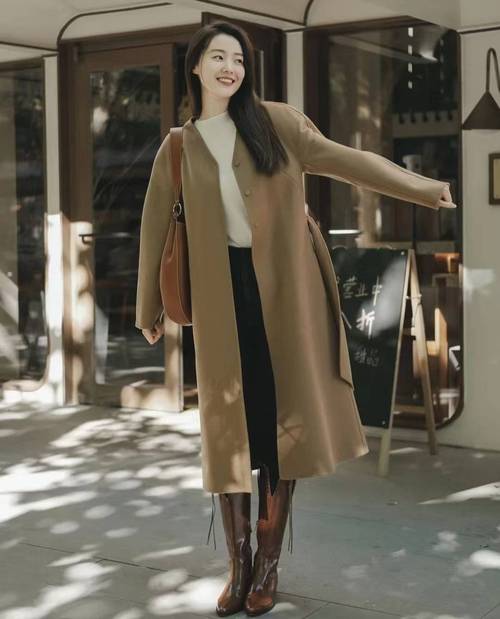 羊绒大衣怎么搭配鞋子