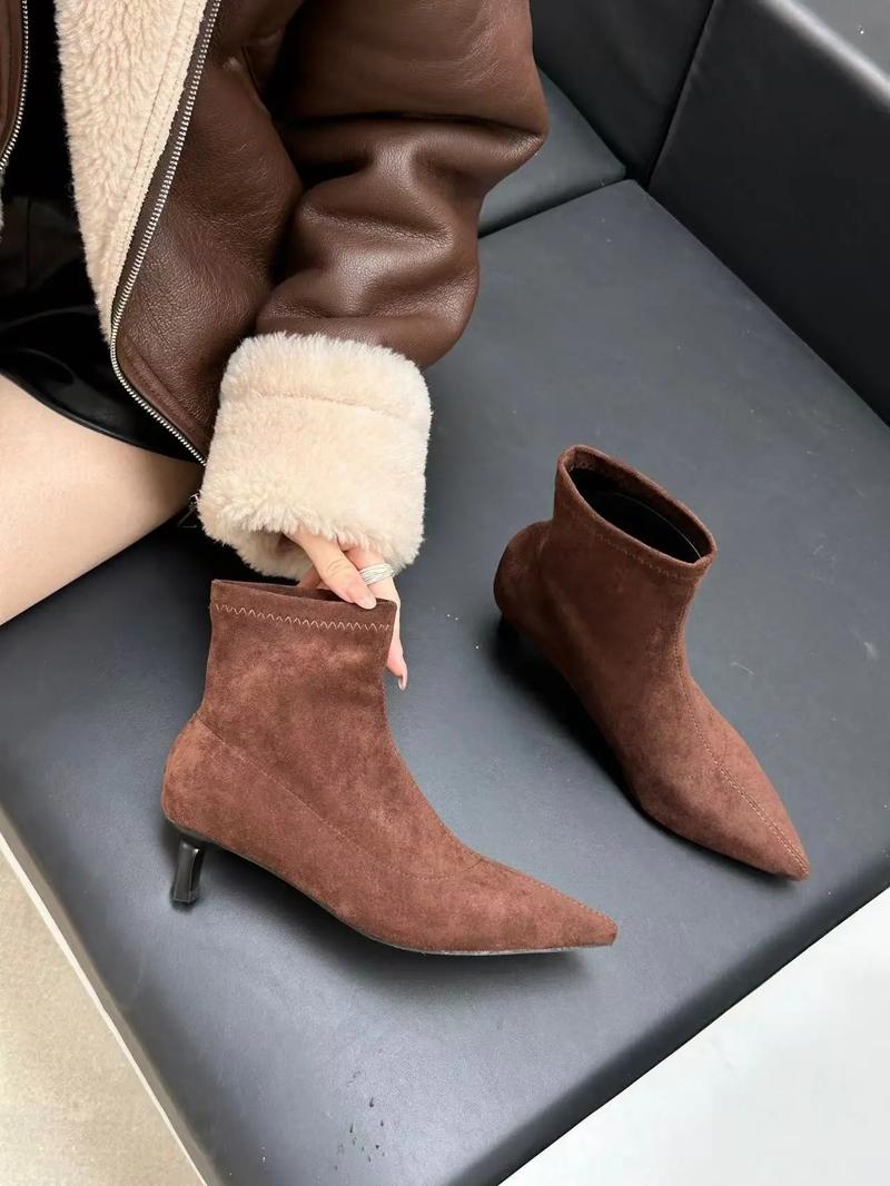 豹纹短靴怎么搭配