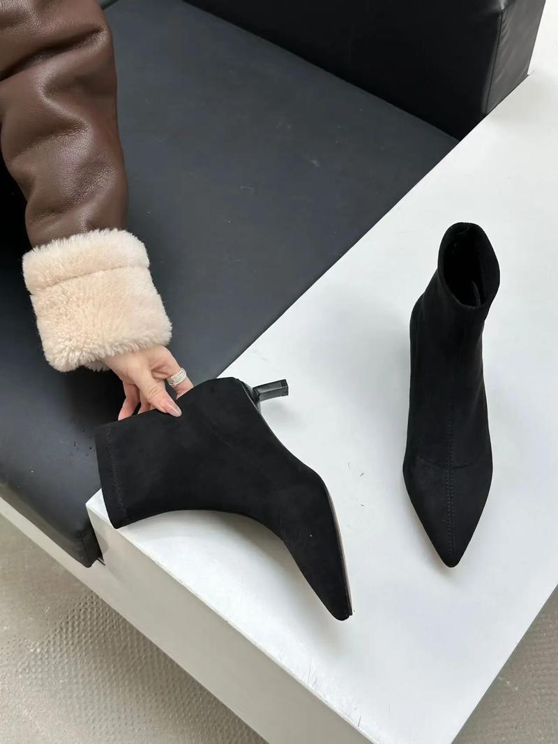 豹纹短靴怎么搭配