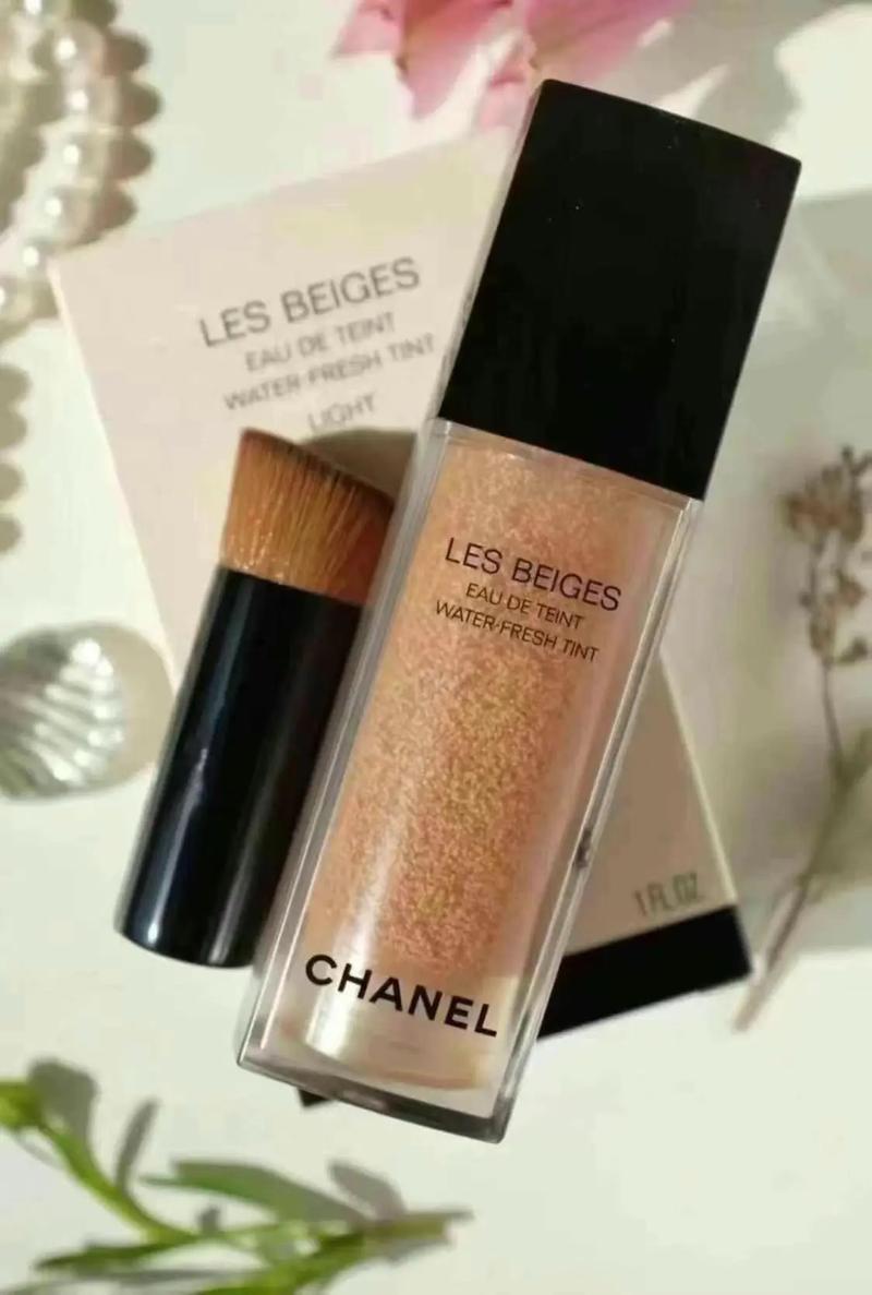 香奈儿最新精华粉底