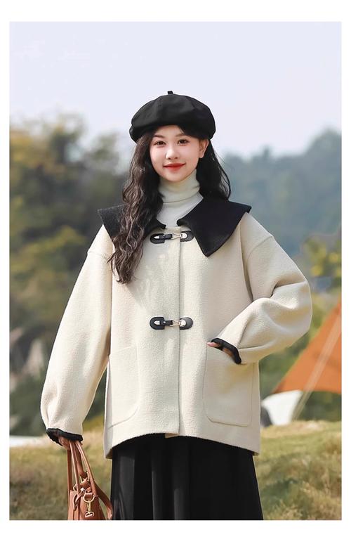 短款毛呢怎么搭配