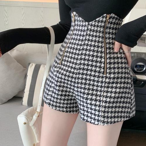 千鸟格短裤怎么搭配