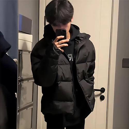 男士黑色羽绒服怎么搭配