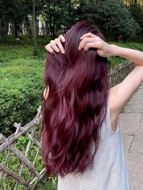 头发为什么会变红