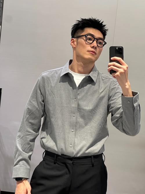 男上班族怎么搭配衣服