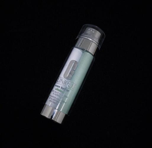 倩碧祛斑精华最新