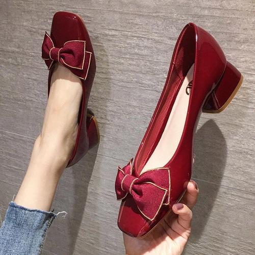 红色单鞋怎么搭配