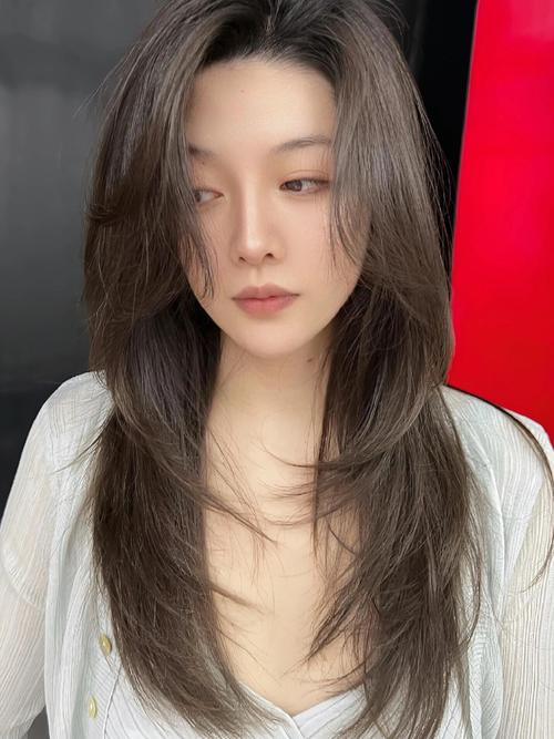 菱形脸适合什么发型女