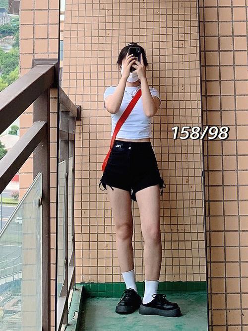 大象腿怎么搭配衣服