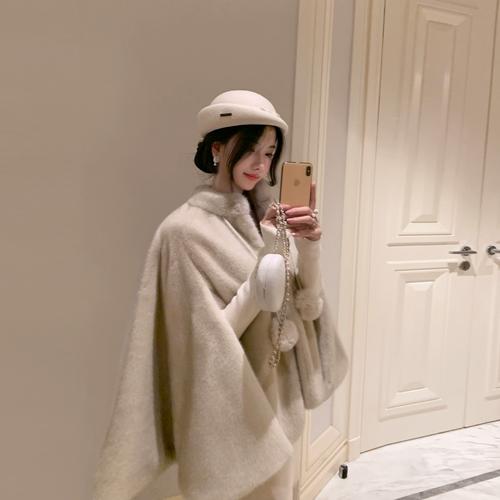 斗篷貂皮怎么搭配