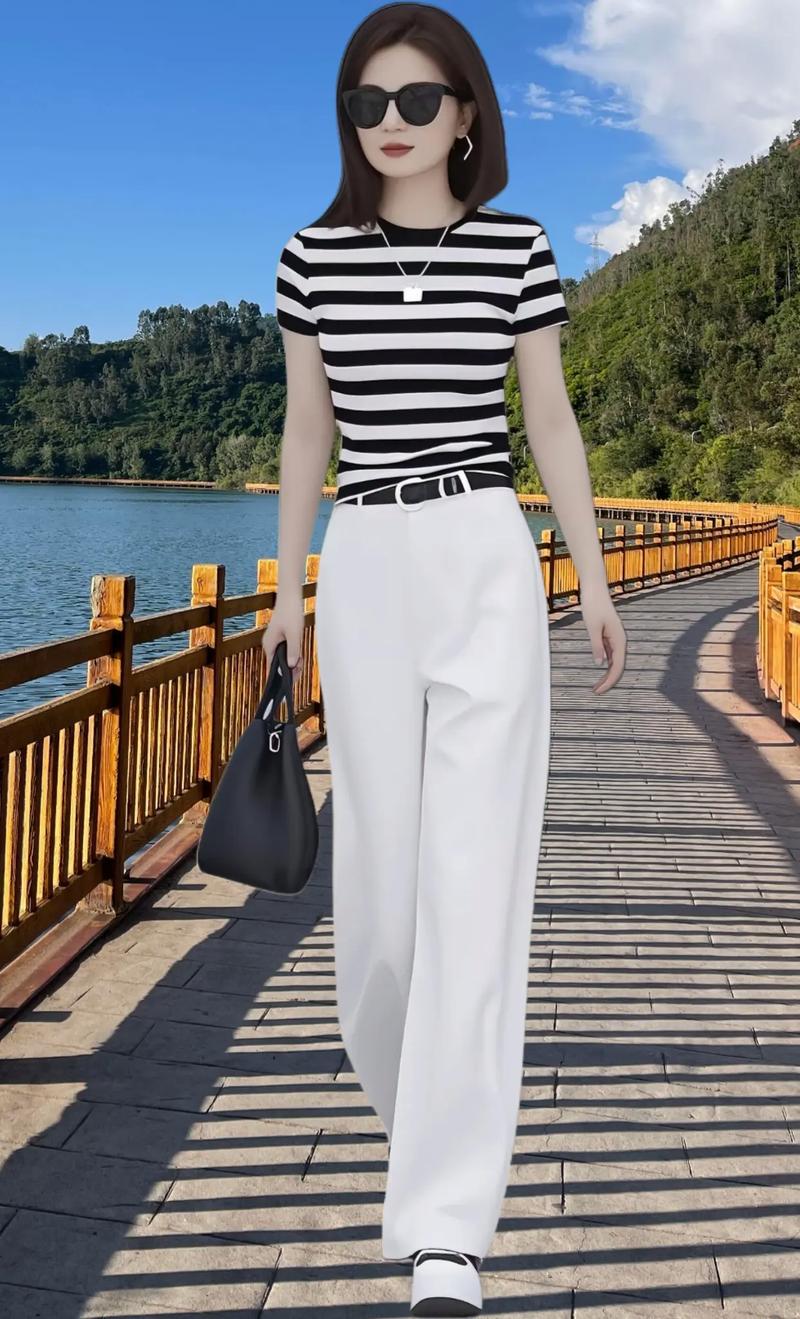 白色打底长裤怎么搭配上衣