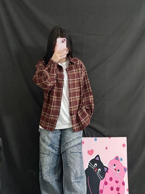 暗红格子衬衫怎么搭配