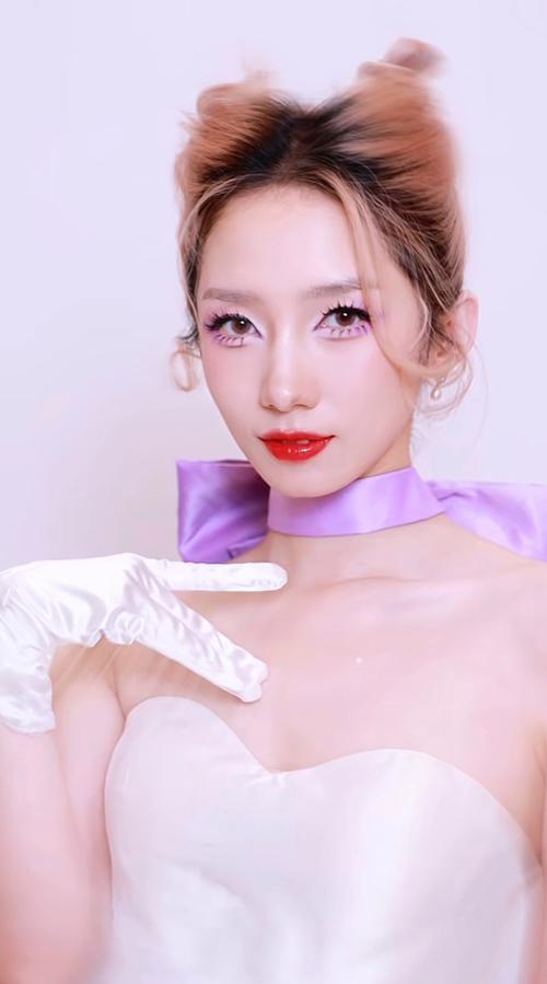 最新梦妆广告女主角