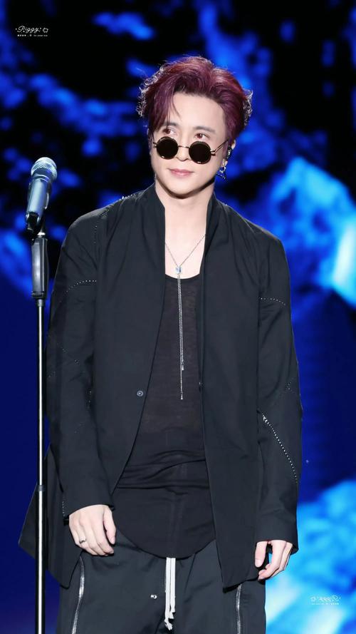 薛之谦经历了什么