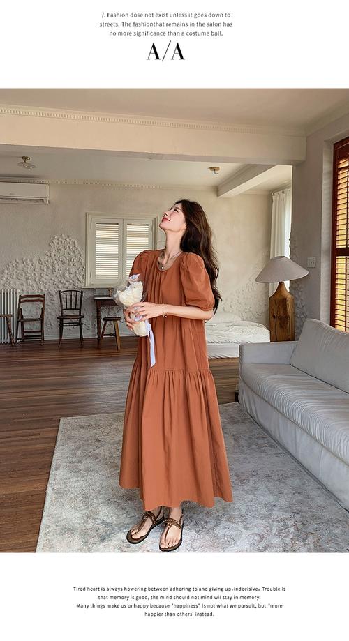 焦糖色连体裙怎么搭配图片