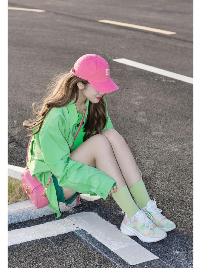 绿色衣服粉色鞋子怎么搭配图片大全