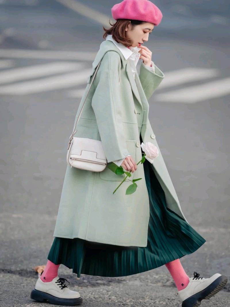 绿色衣服粉色鞋子怎么搭配图片大全