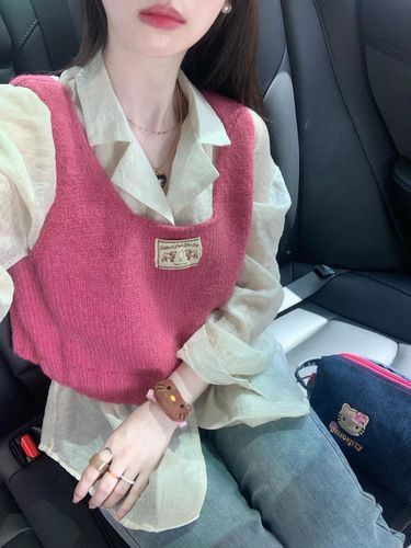 粉色衬衫配什么马甲