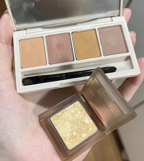 大理石眼影怎么搭配颜色