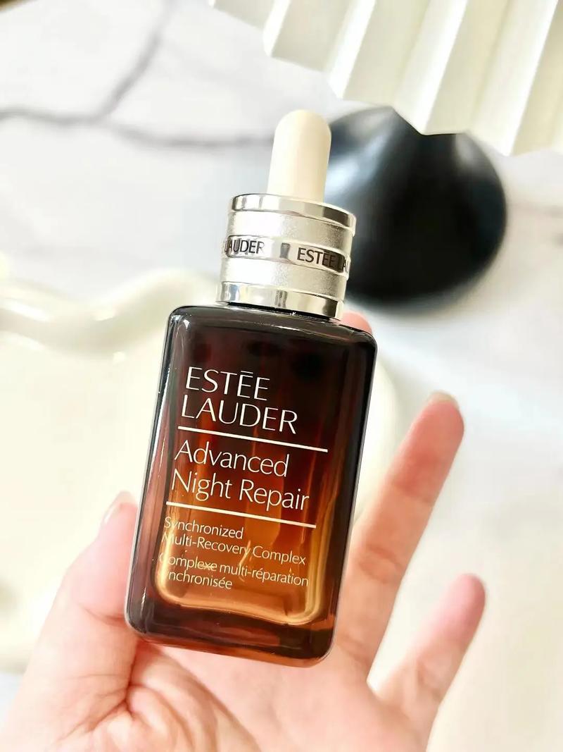 雅诗兰黛小棕瓶精华最新