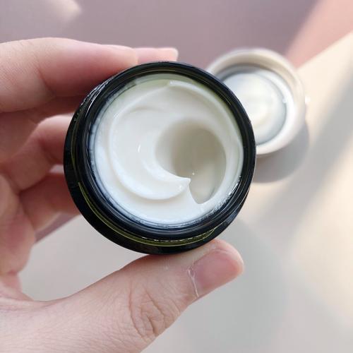 最新款海蓝眼霜底部