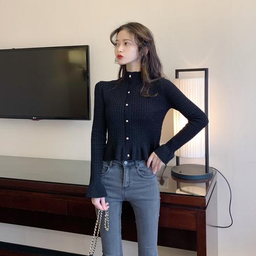 小款开衫高领毛衣怎么搭配什么裤子