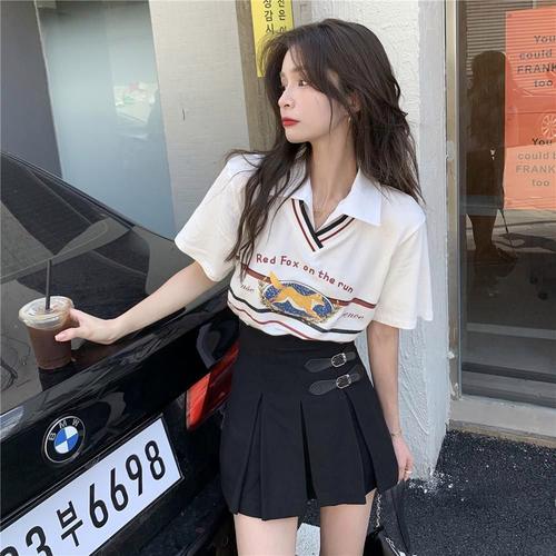 夏季白色t恤怎么搭配